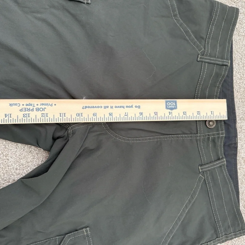 Kuhl Dark Green Casual Outdoor Hiking Cargo Shorts Men's Size 34‎ Gorpcore